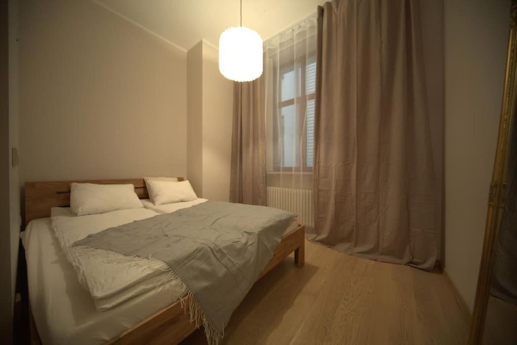 3 Bedroom Apartment In The Old/T Riga Buitenkant foto